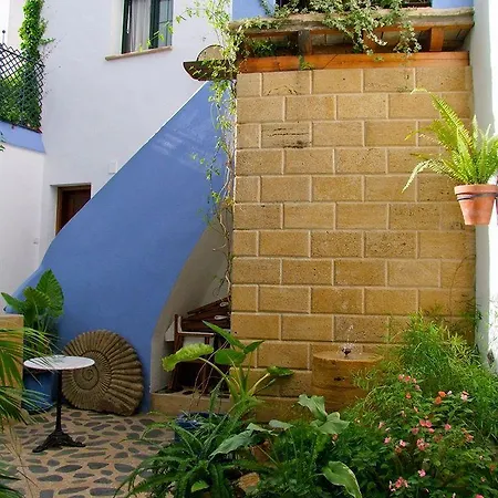בית הארחה Casa Alborada